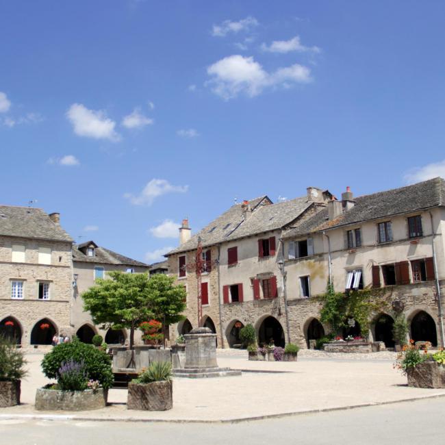 Place Sauveterre de Rouergue