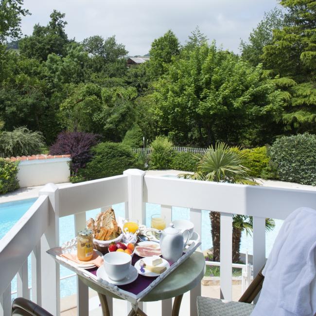 Petit déjeuner Terrasse